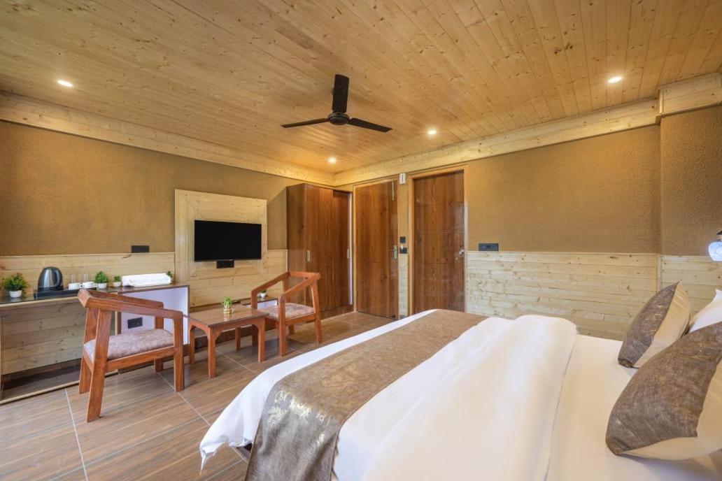 The Nature Retreat I Vacations I Conference I Mice I Family Events I Kufri By Exotic 3* Shimla