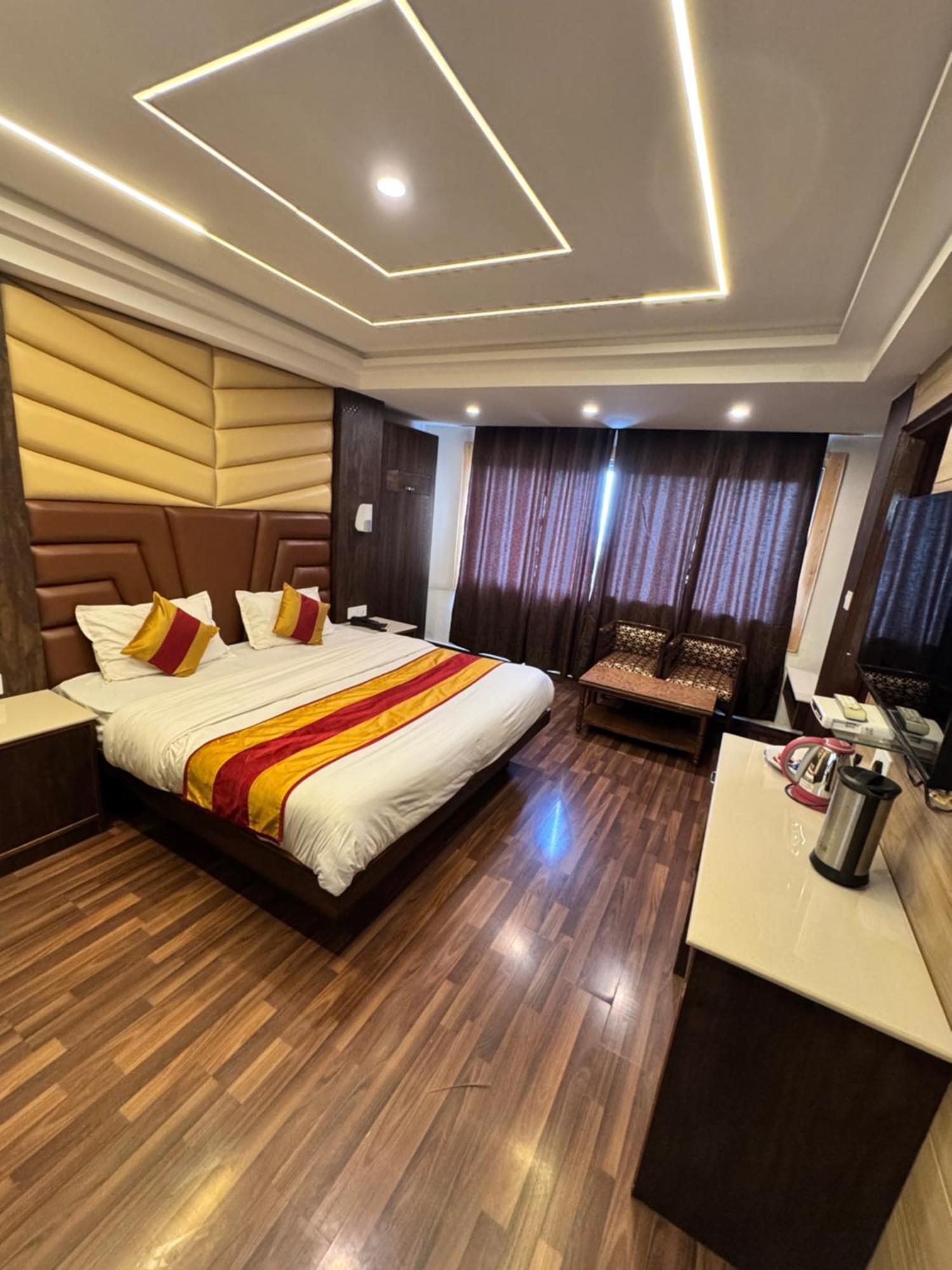 Victory And Restaurant By Gs Hospitality Hotel