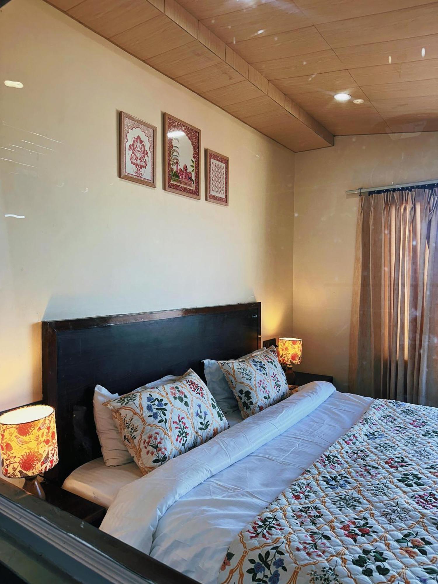 Bed & Breakfast Himalayan Hideaway *