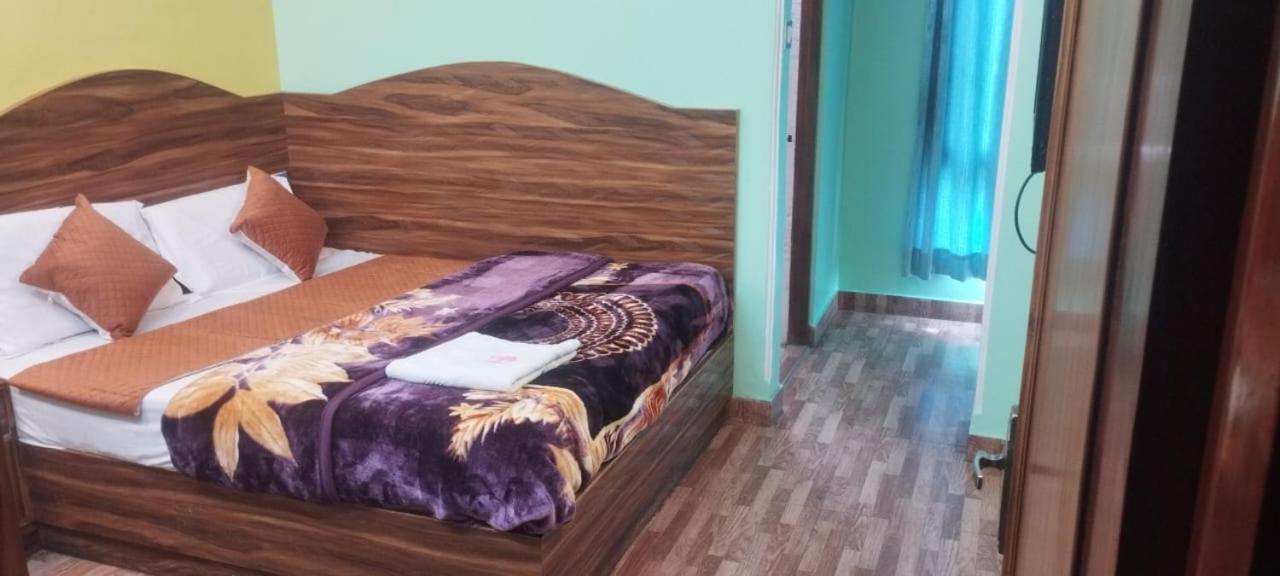 Hotel Tirupati 3*