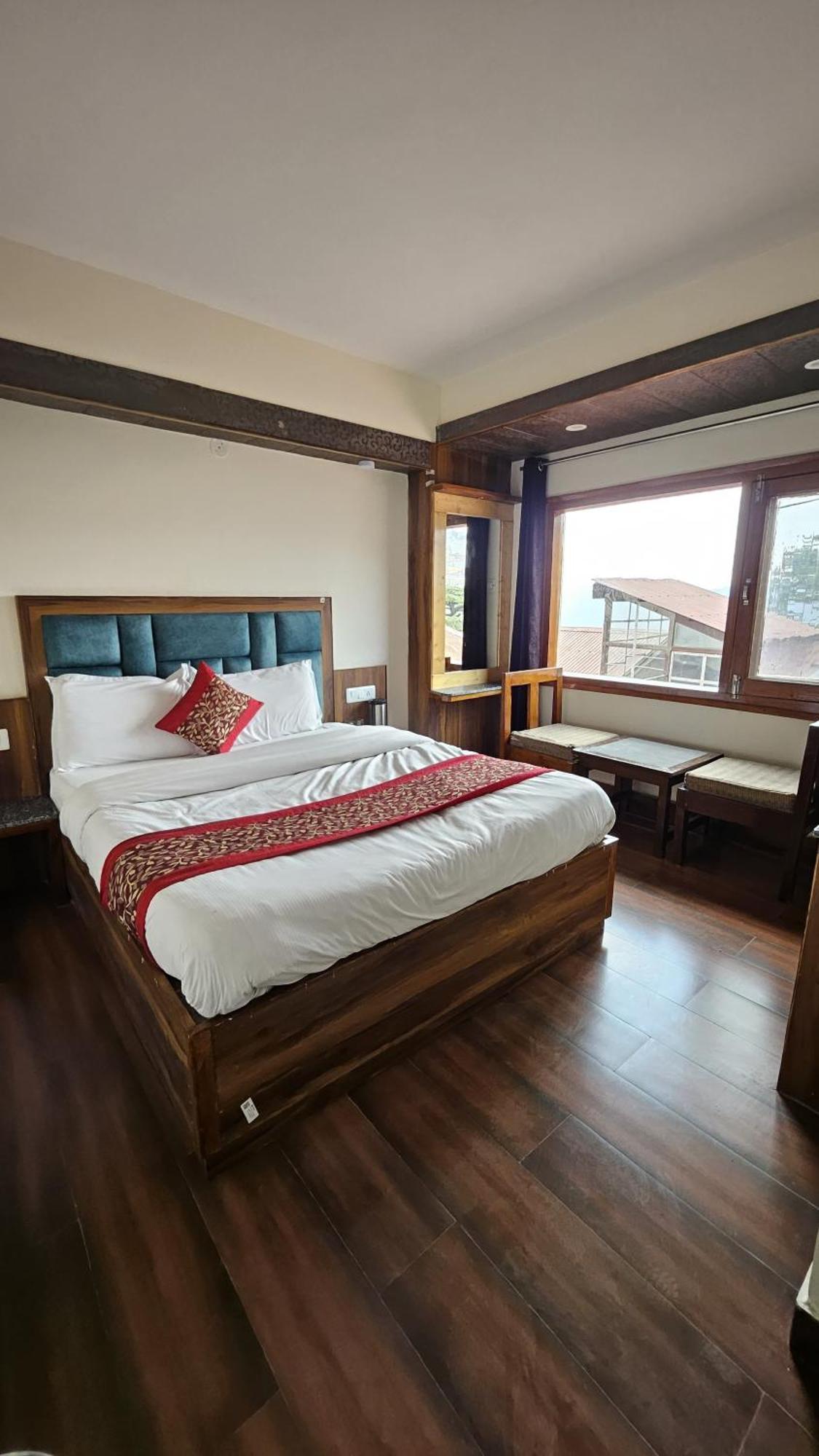 The New Pankaj-newly Renovated-near Mall Road- Free Pickup From Railway Station Hotel