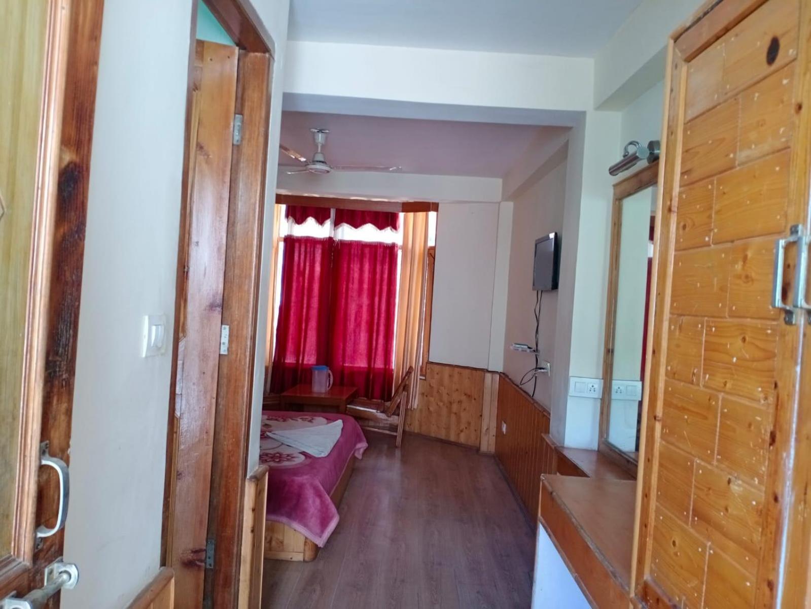 Tirupati 3*