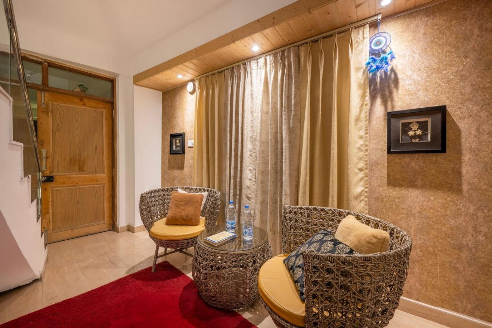Anastasia * Shimla