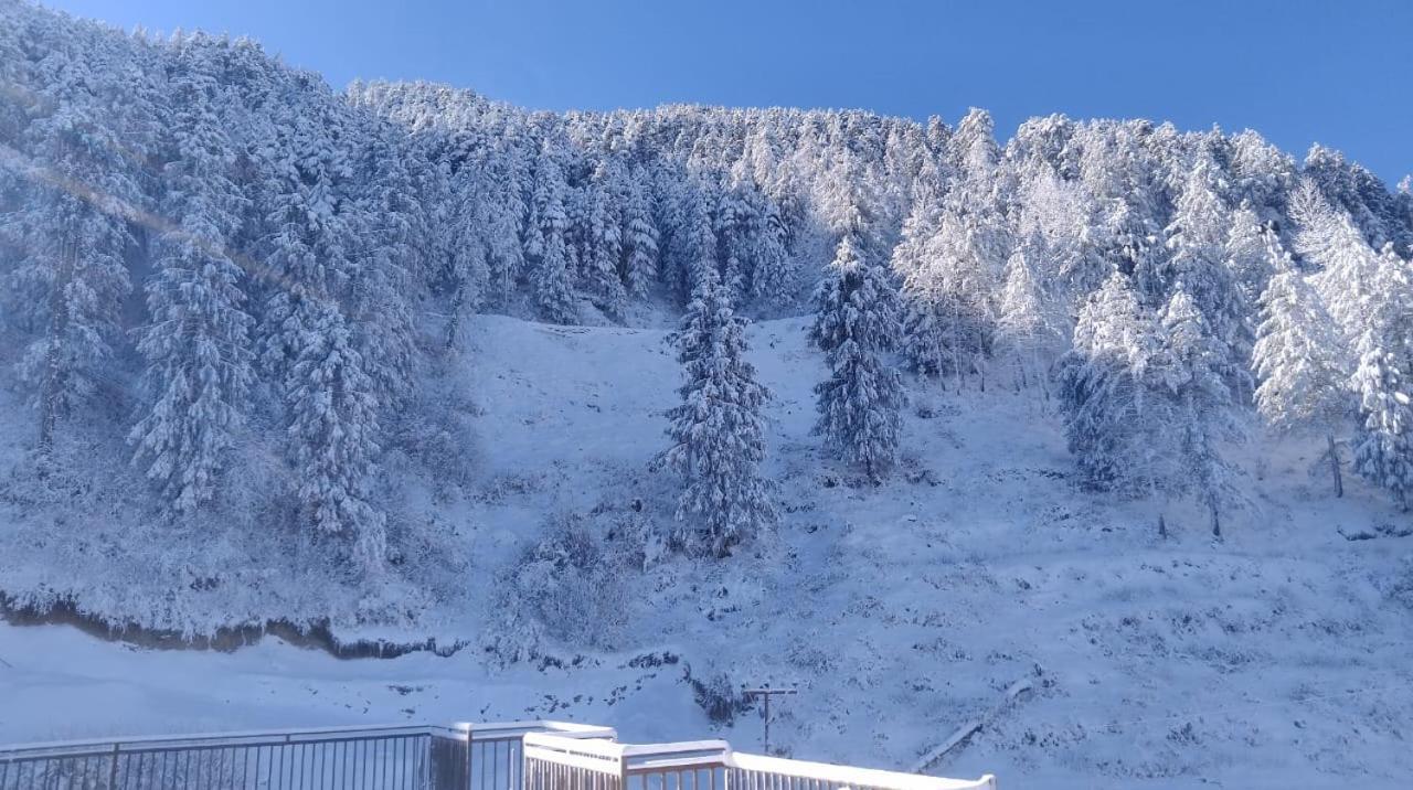 The Kufri Root I Vacations I Conference I Family Events I Kufri By Charvi Retreat Apartment Shimla