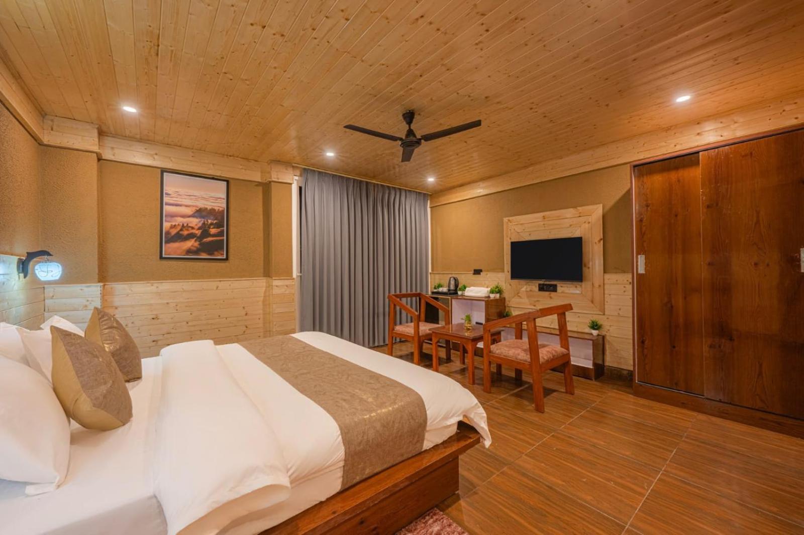 The Kufri Root I Vacations I Conference I Family Events I Kufri By Charvi Retreat