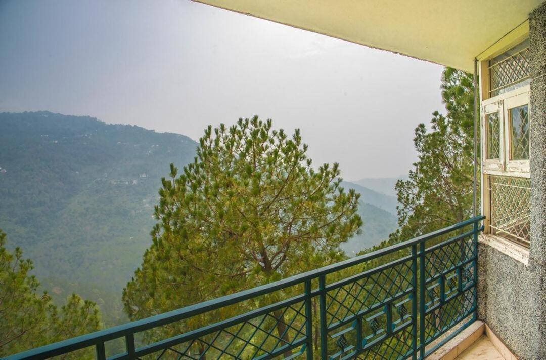 The Charvi Haven I Bonfire I Forest Treks I Memories I Open Air Lawn & Terrace I Kufri By Exotic Apartment
