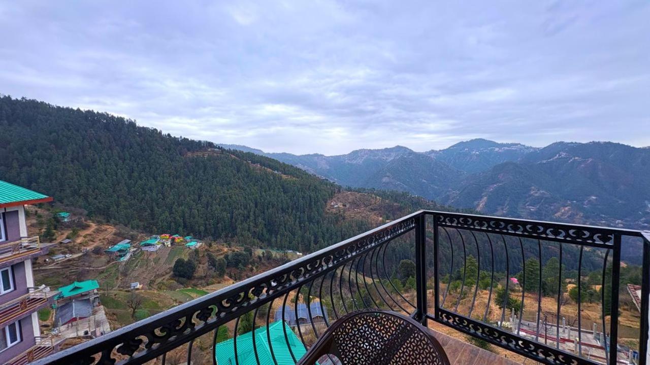 Royal Ace !! Mountain View Rooms!! Private Balcony!! *