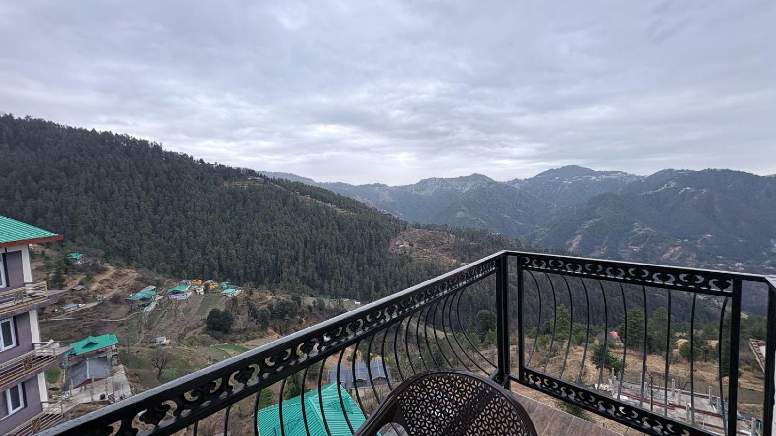 Staynest Mashobra With Balcony
