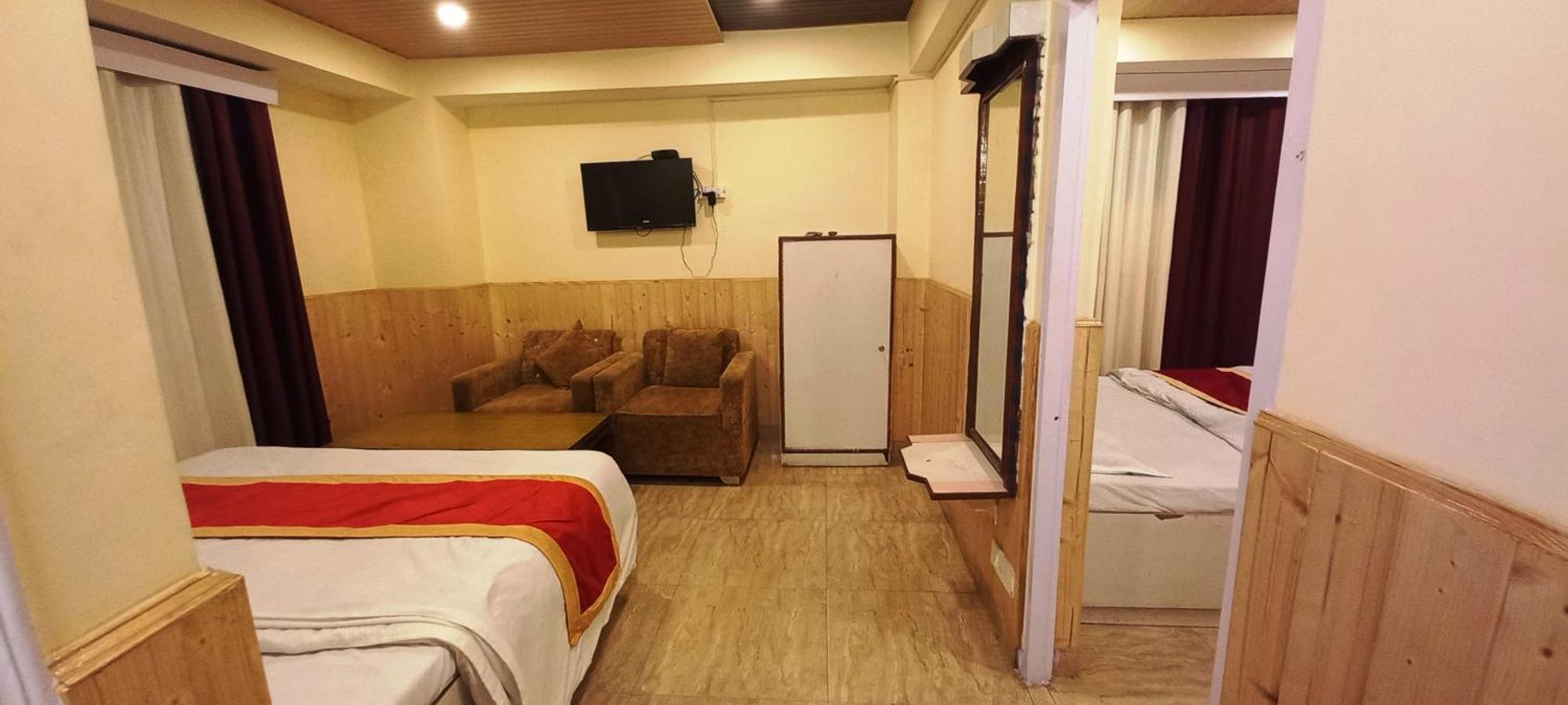 Hotel Shorya Regency Near Mall Road