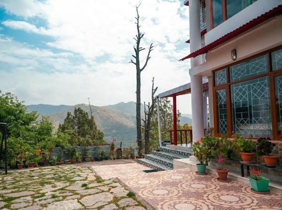 Shri Homestay