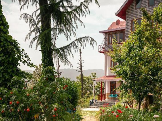 Shri Homestay *