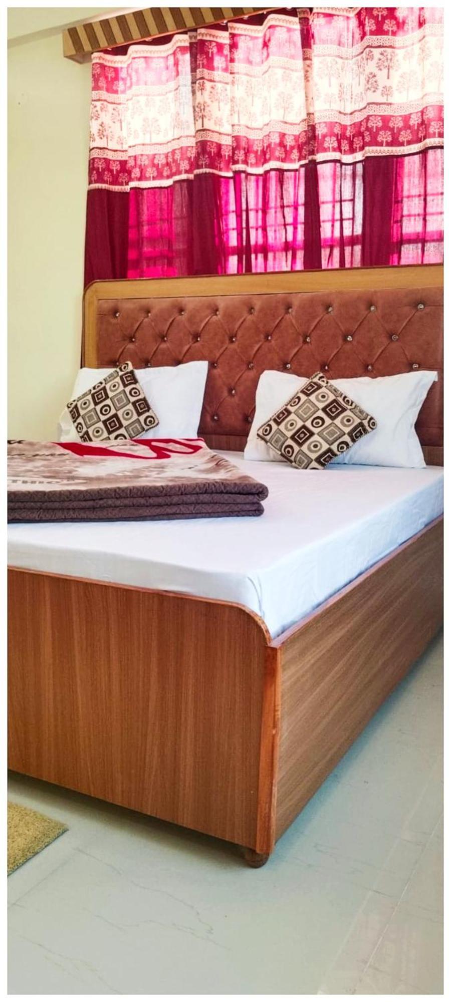 K R I S H N A B - B Near Mall Road And Temple Hotel 4*