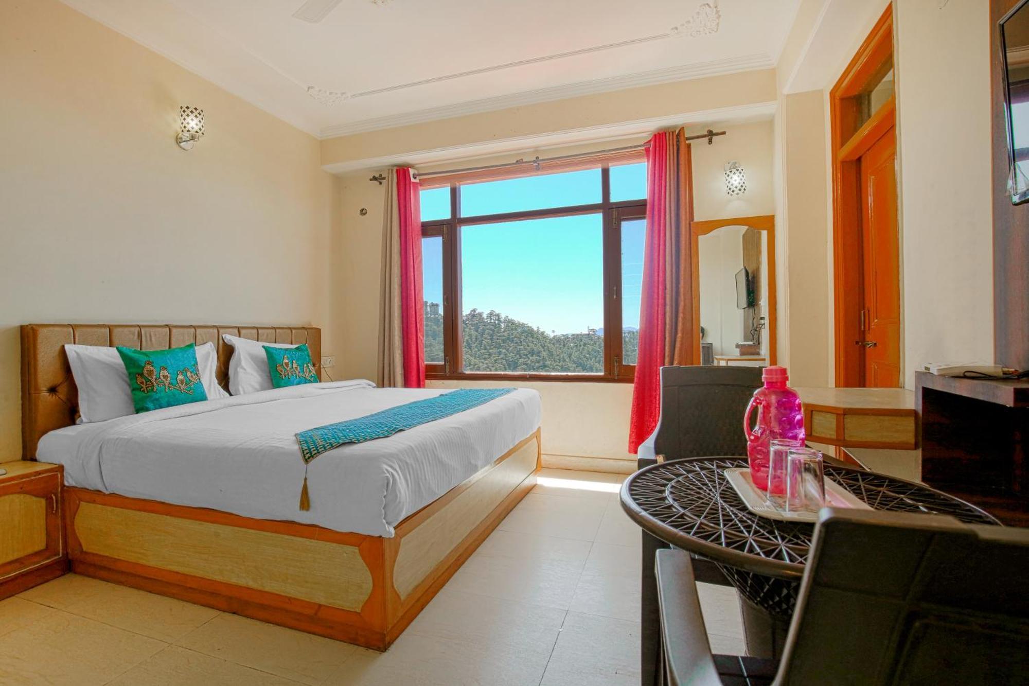 Hotel Avon