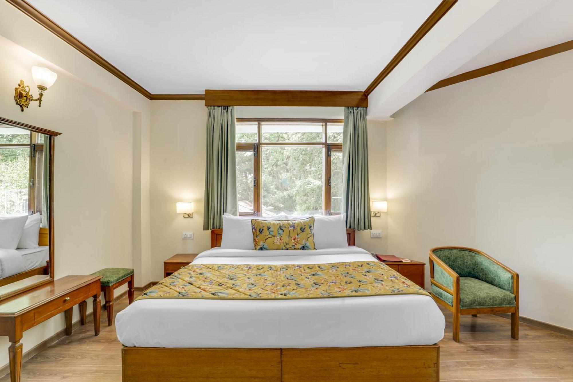 Hotel Summit Le Royale Hotel, 3*