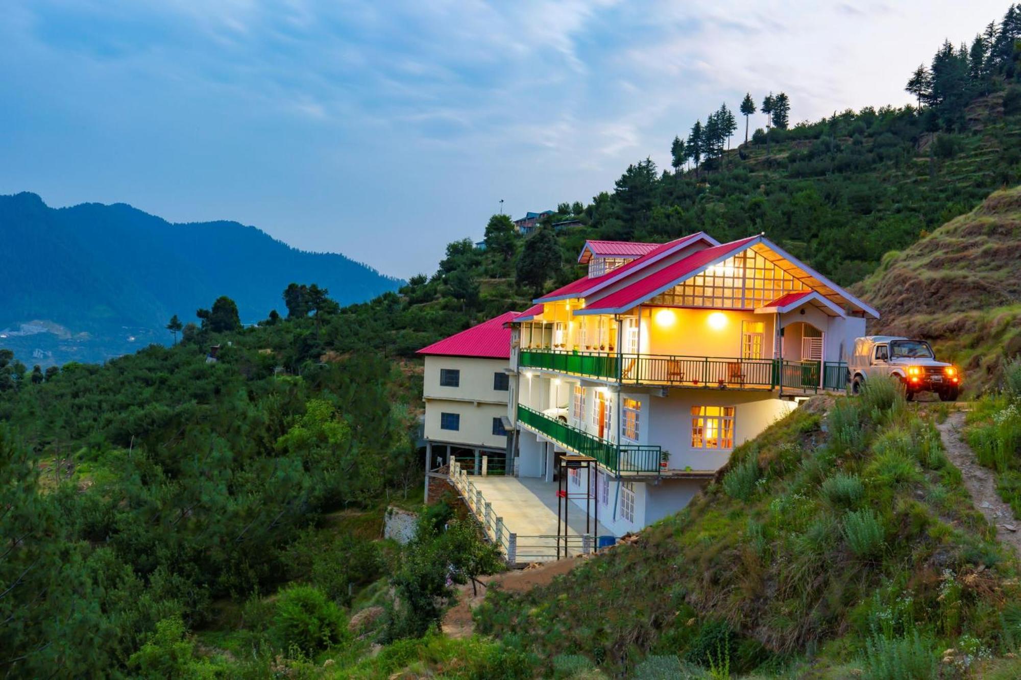 Homestay Zostel Homes Kotkhai Shimla