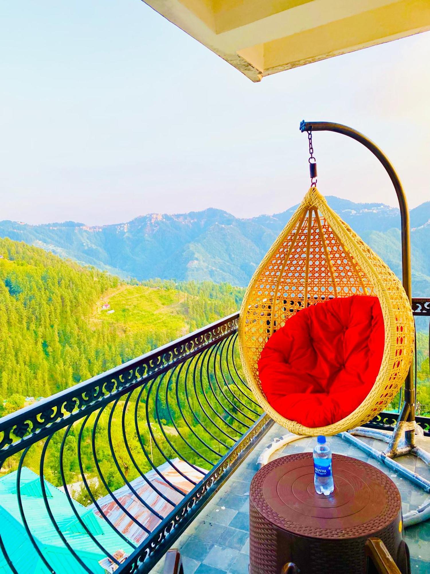Hotel Royal Ace !! Mountain View Rooms!! Private Balcony!!