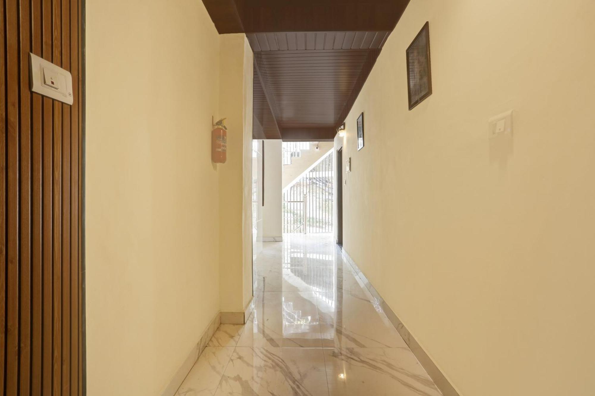 Hotel Super Townhouse Kachighati Formerly Palm Bliss