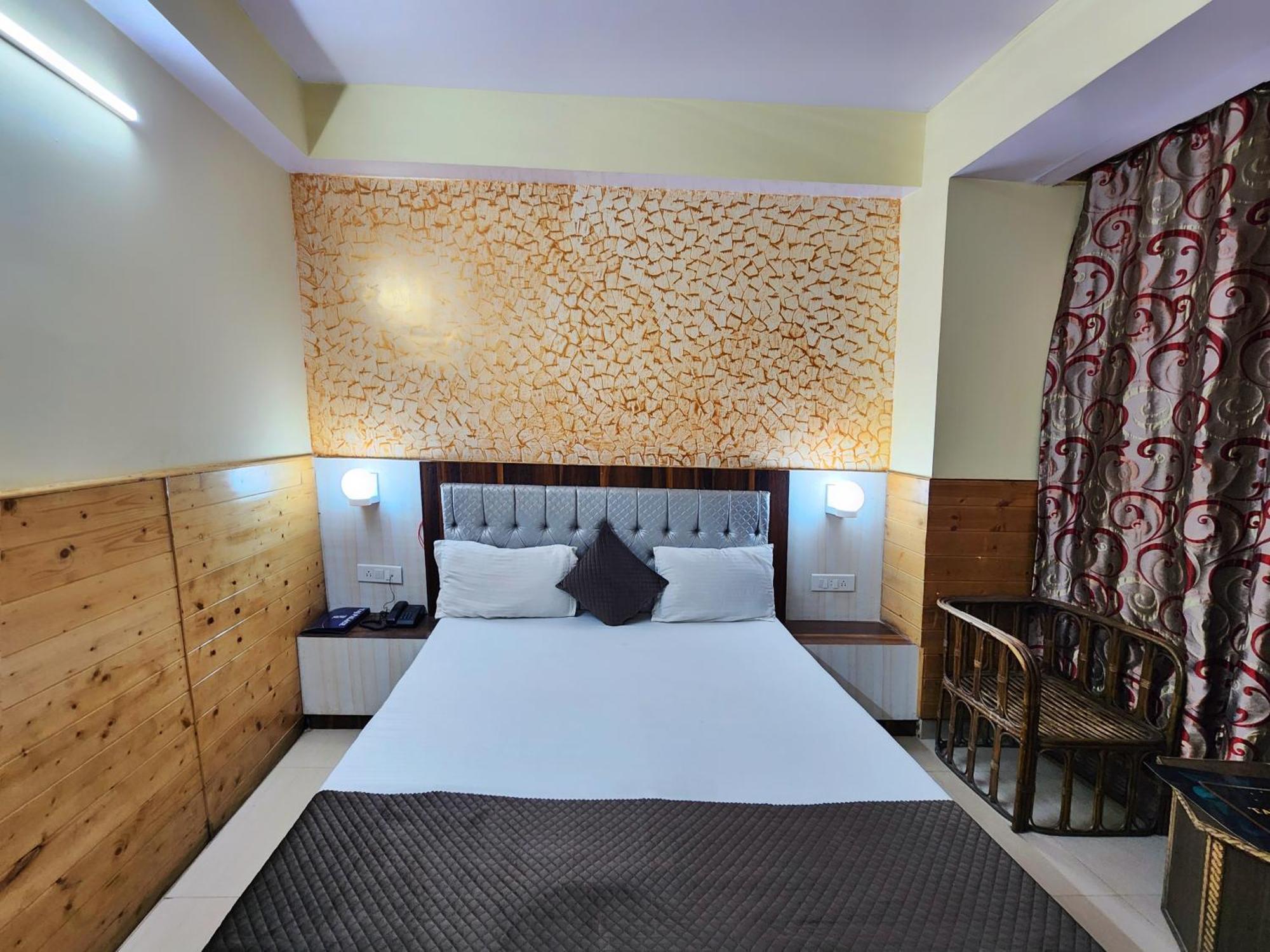 Taj Palace By Kalra Hospitality Near Mall Road 3* Shimla