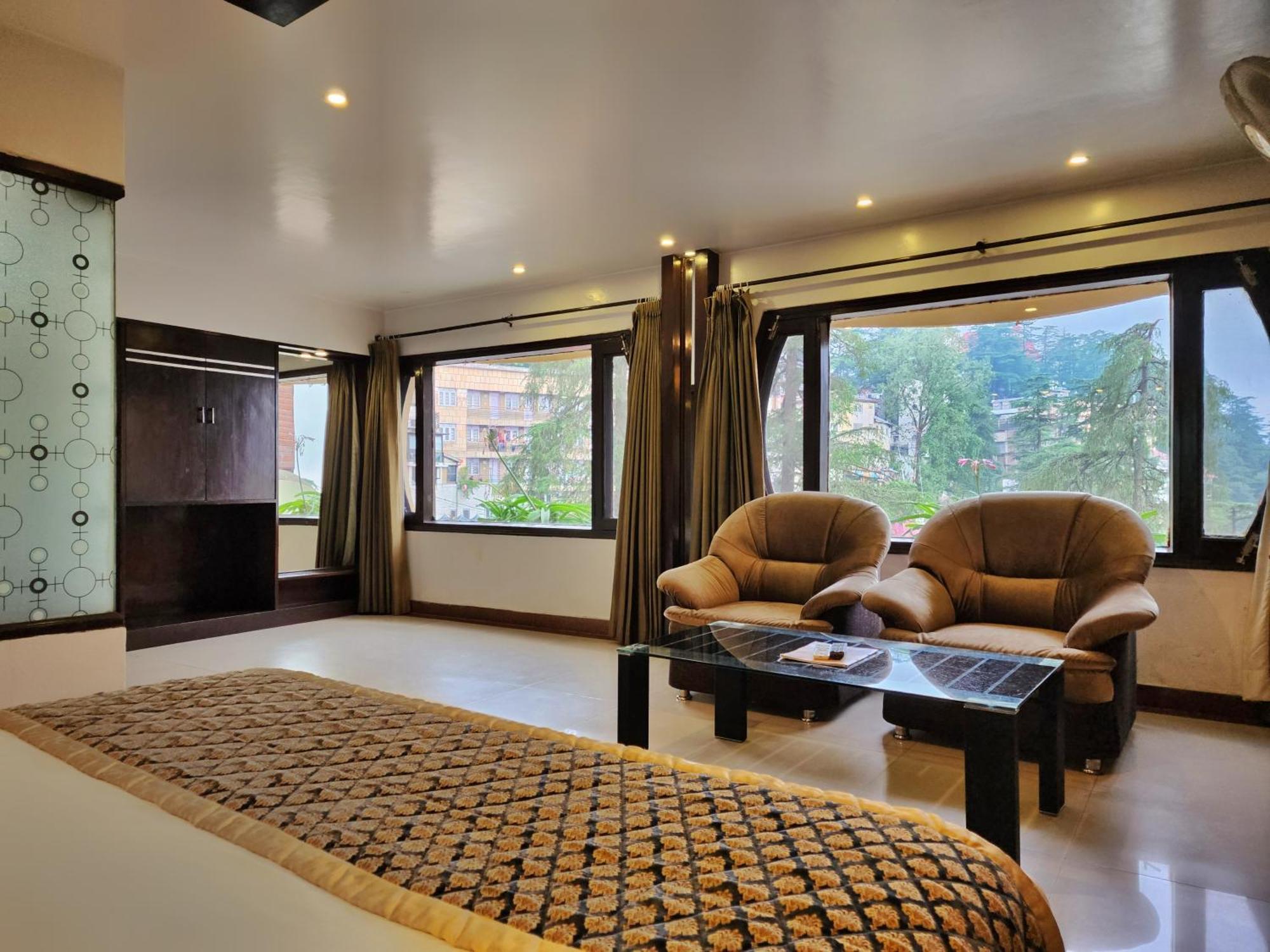 Hotel Surya