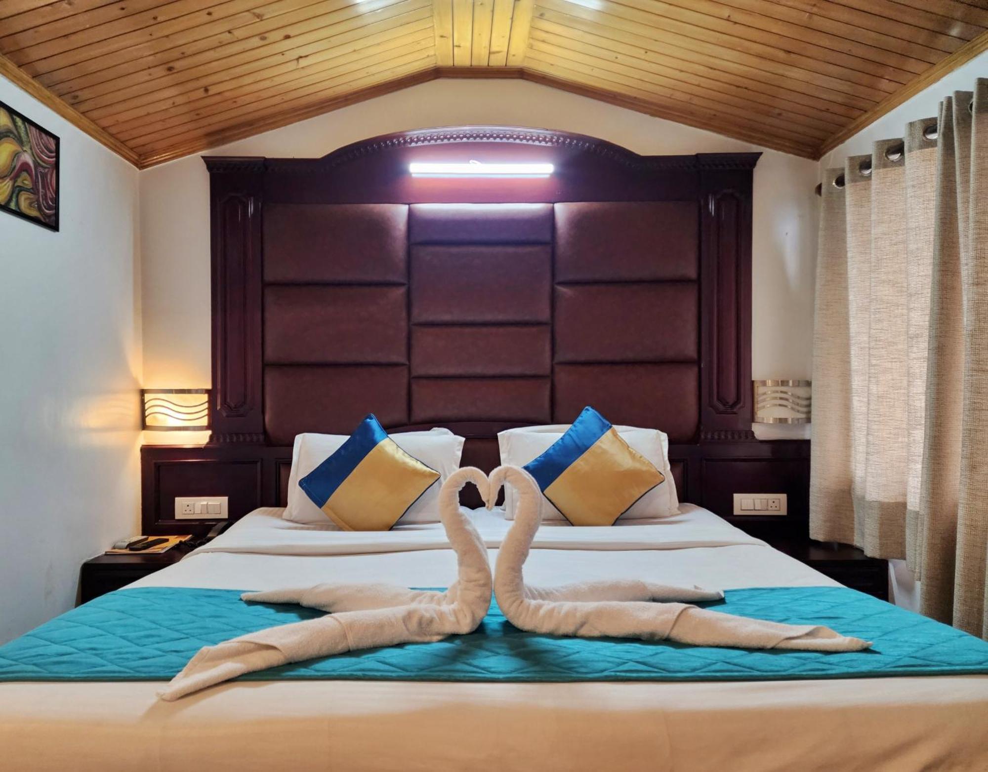 Hotel Surya 3*