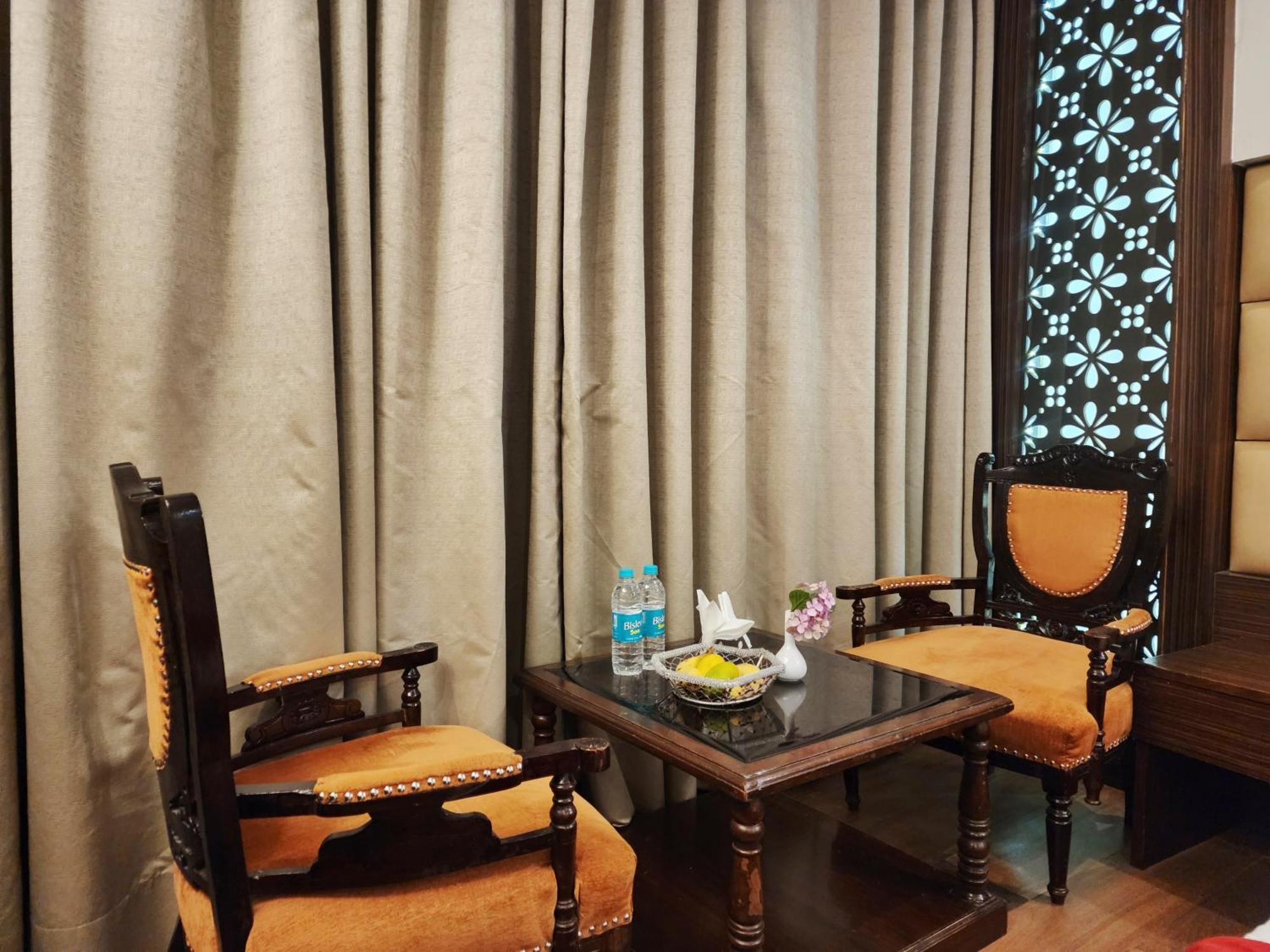 Surya Hotel 3*