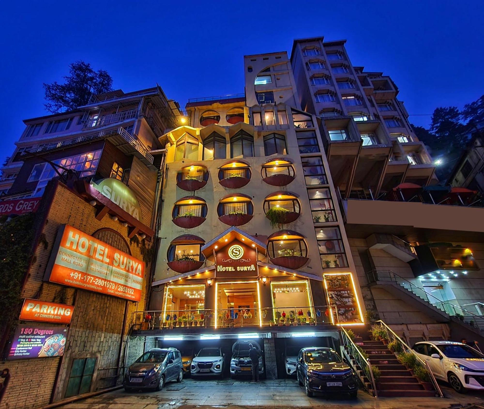 Hotel Surya 3*