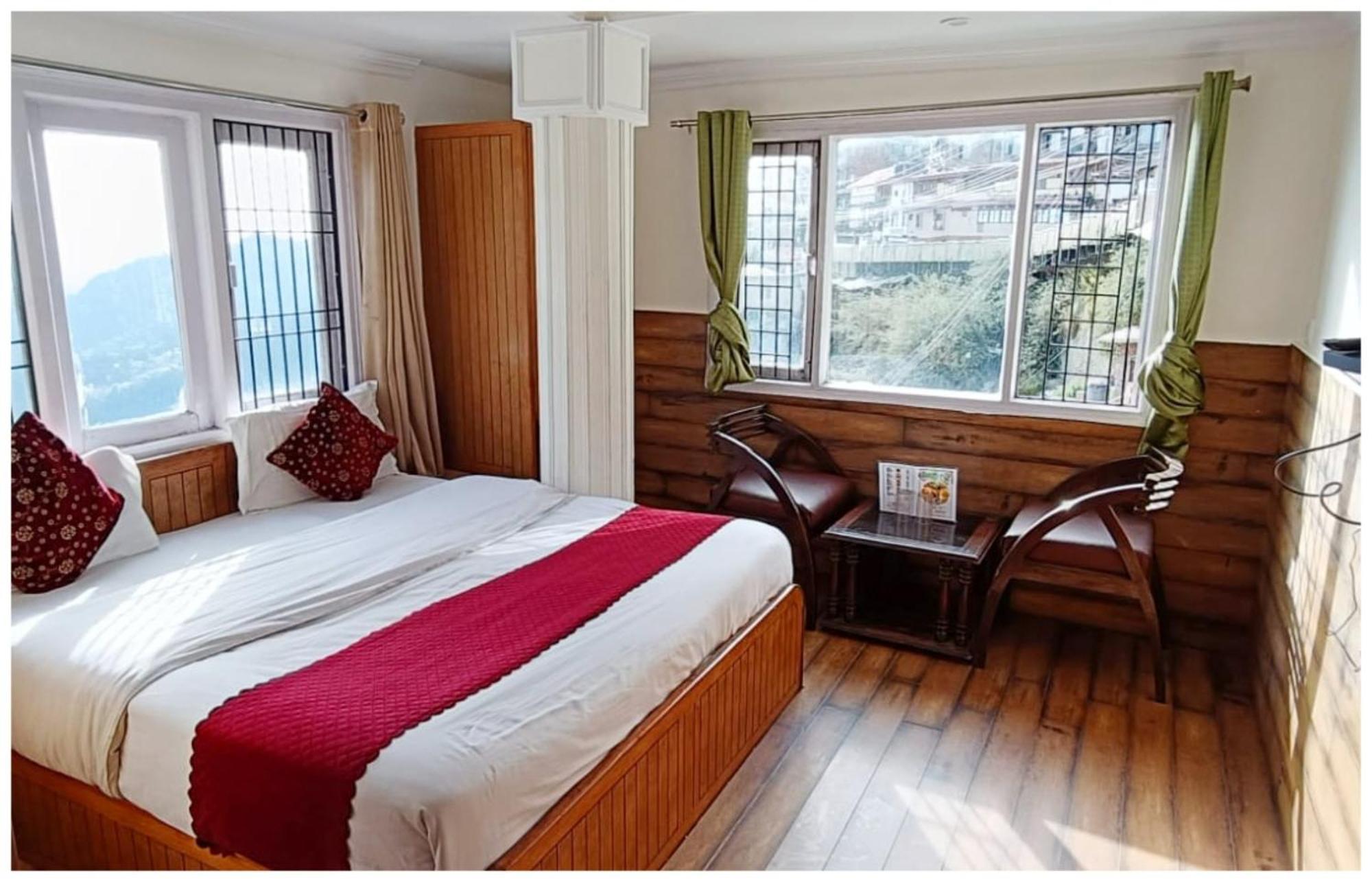 Budget - A P A S A R A - Near Tourism Lift - Baba Bhalku Rail Museum- Hygiene & Spacious - Budget