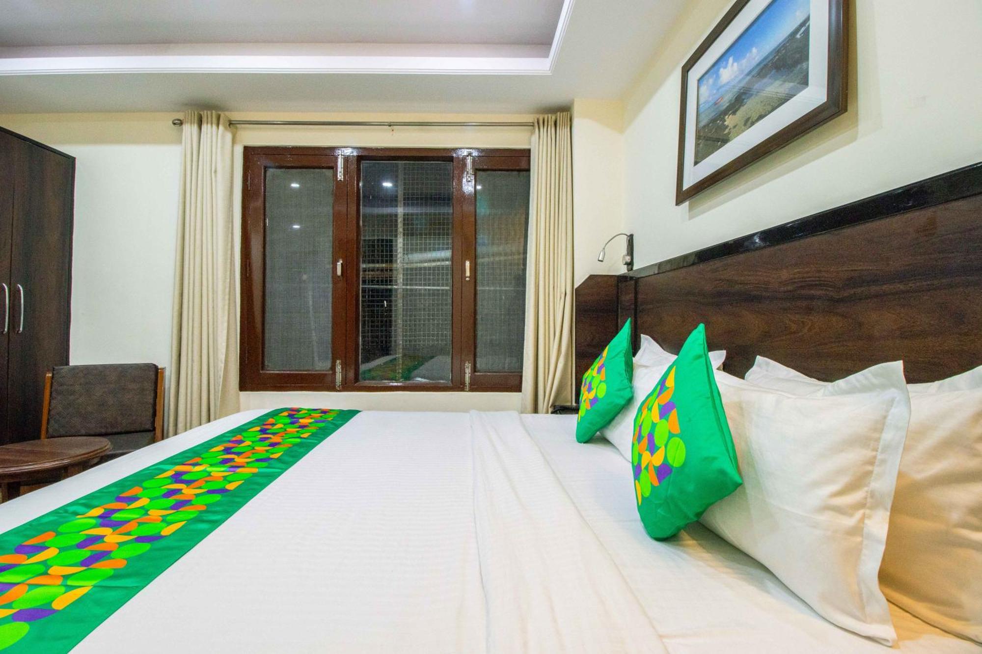Hotel Treebo Maharaja, Near Mall Road Shimla