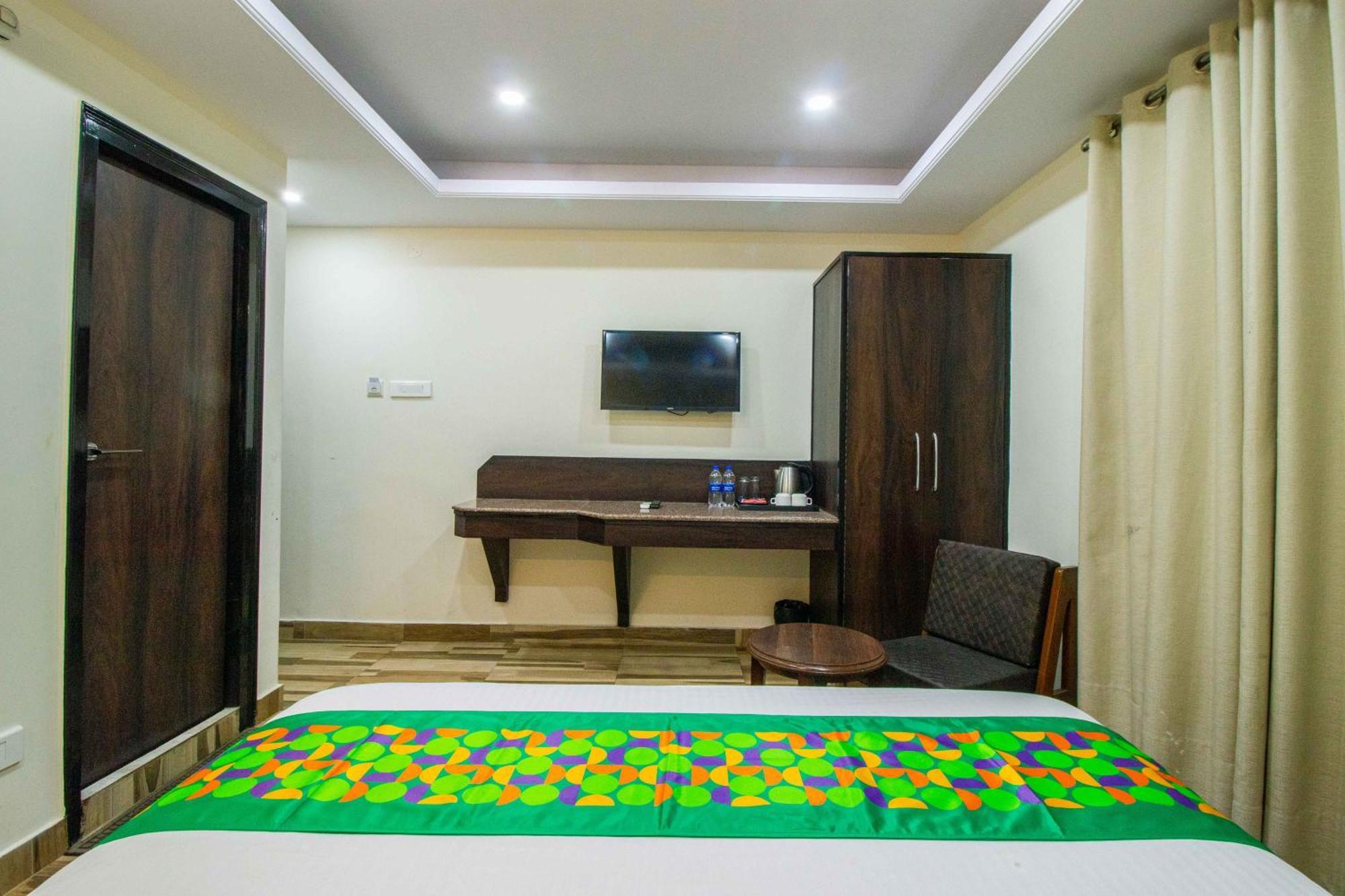 Treebo Maharaja, Near Mall Road Hotel