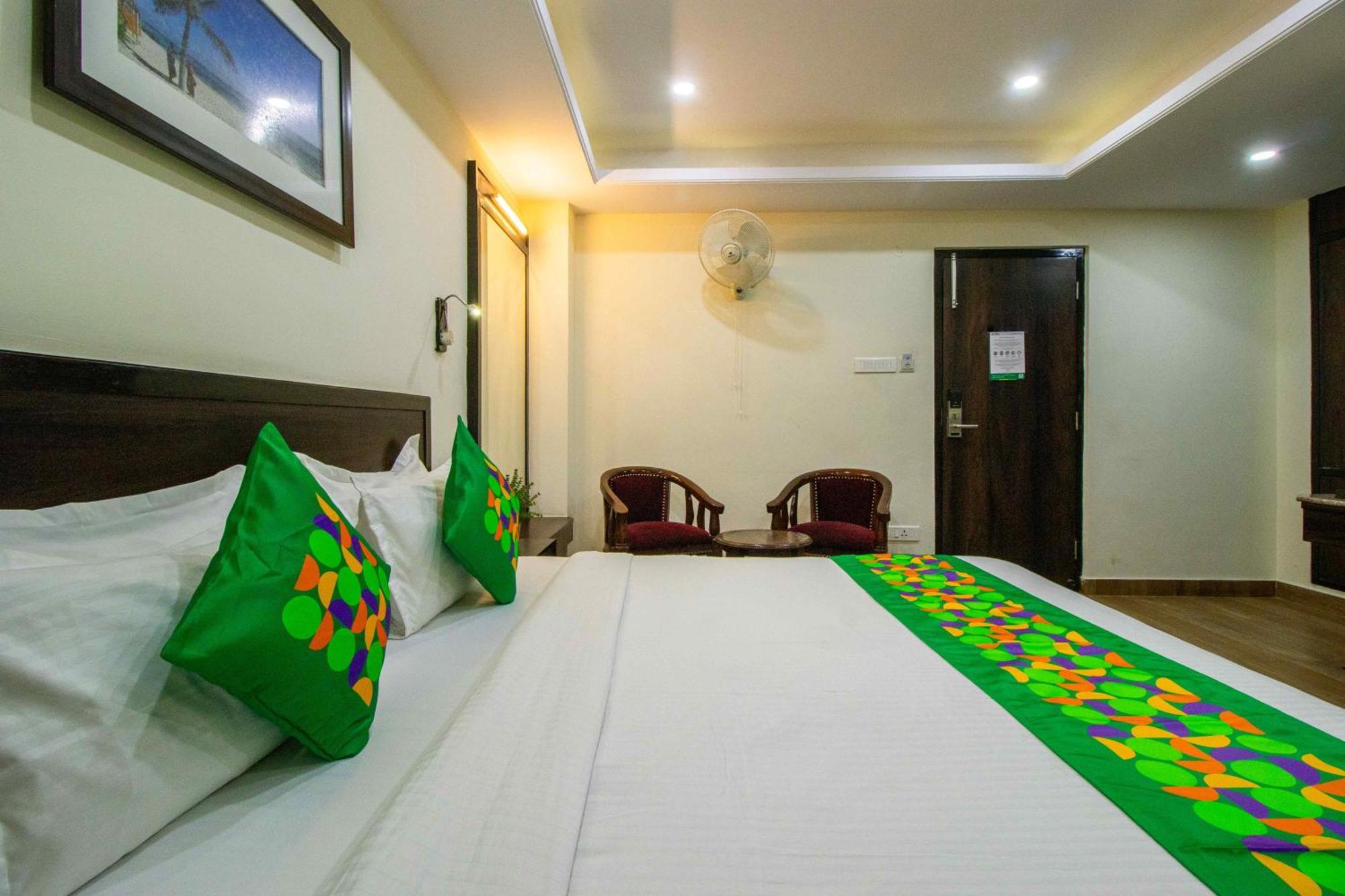 Hotel Treebo Maharaja, Near Mall Road 3*