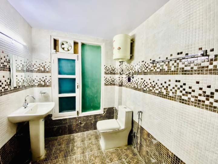 Staynest Mashobra With Balcony Hotel *