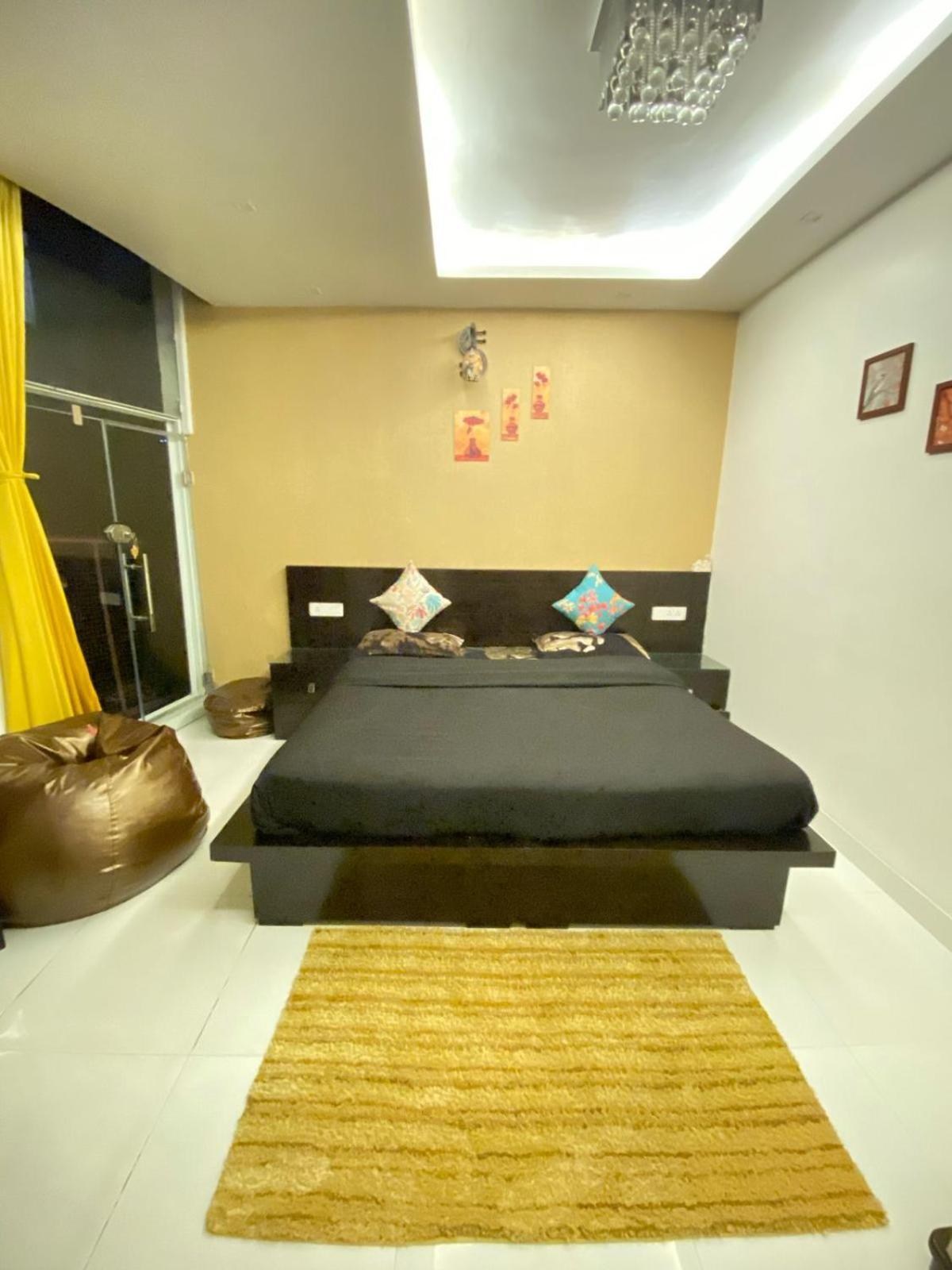 Parimahal Bed & Breakfast *