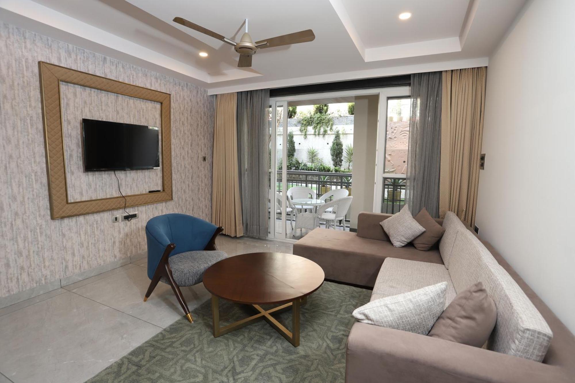 Juniper Whsiper Hotel