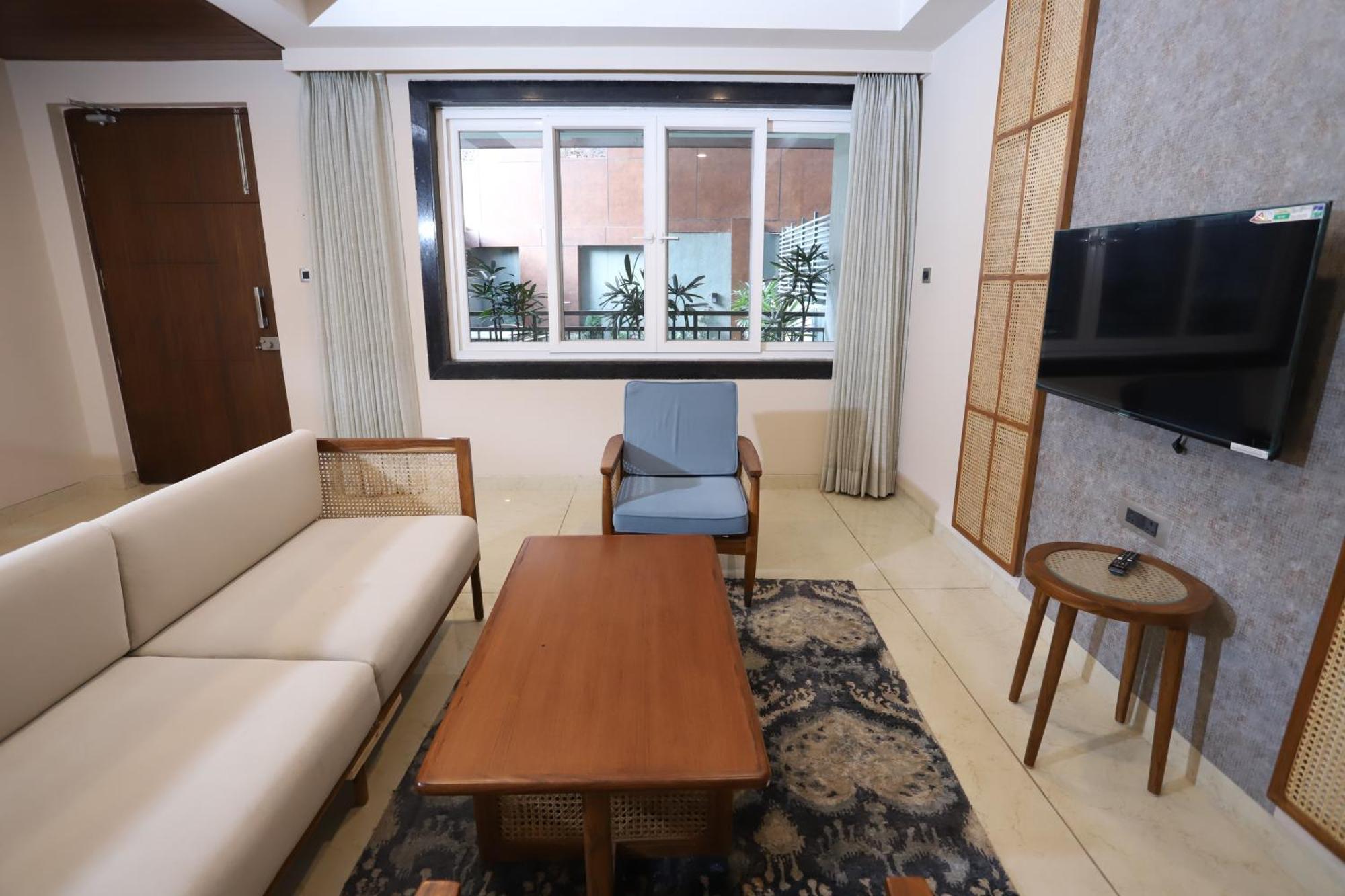 Juniper Whsiper Hotel
