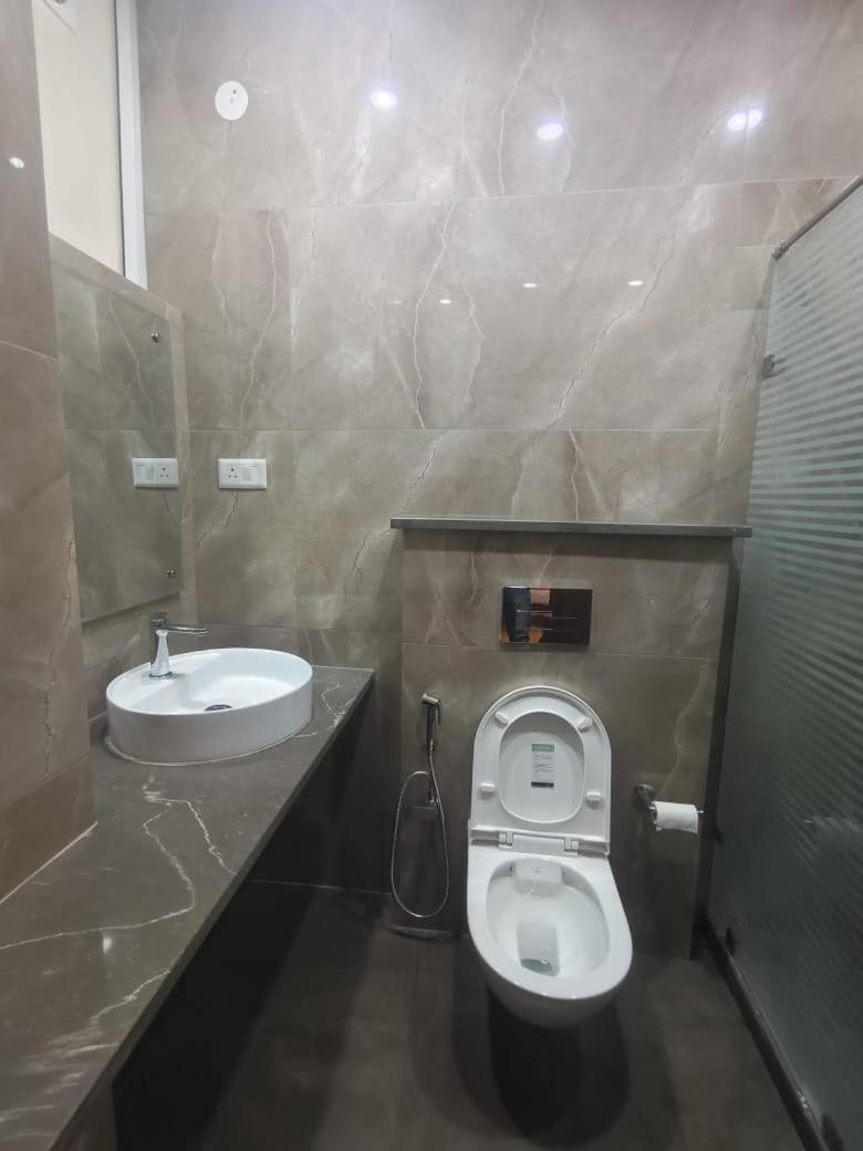 Hotel Himland East Drive In Shimla