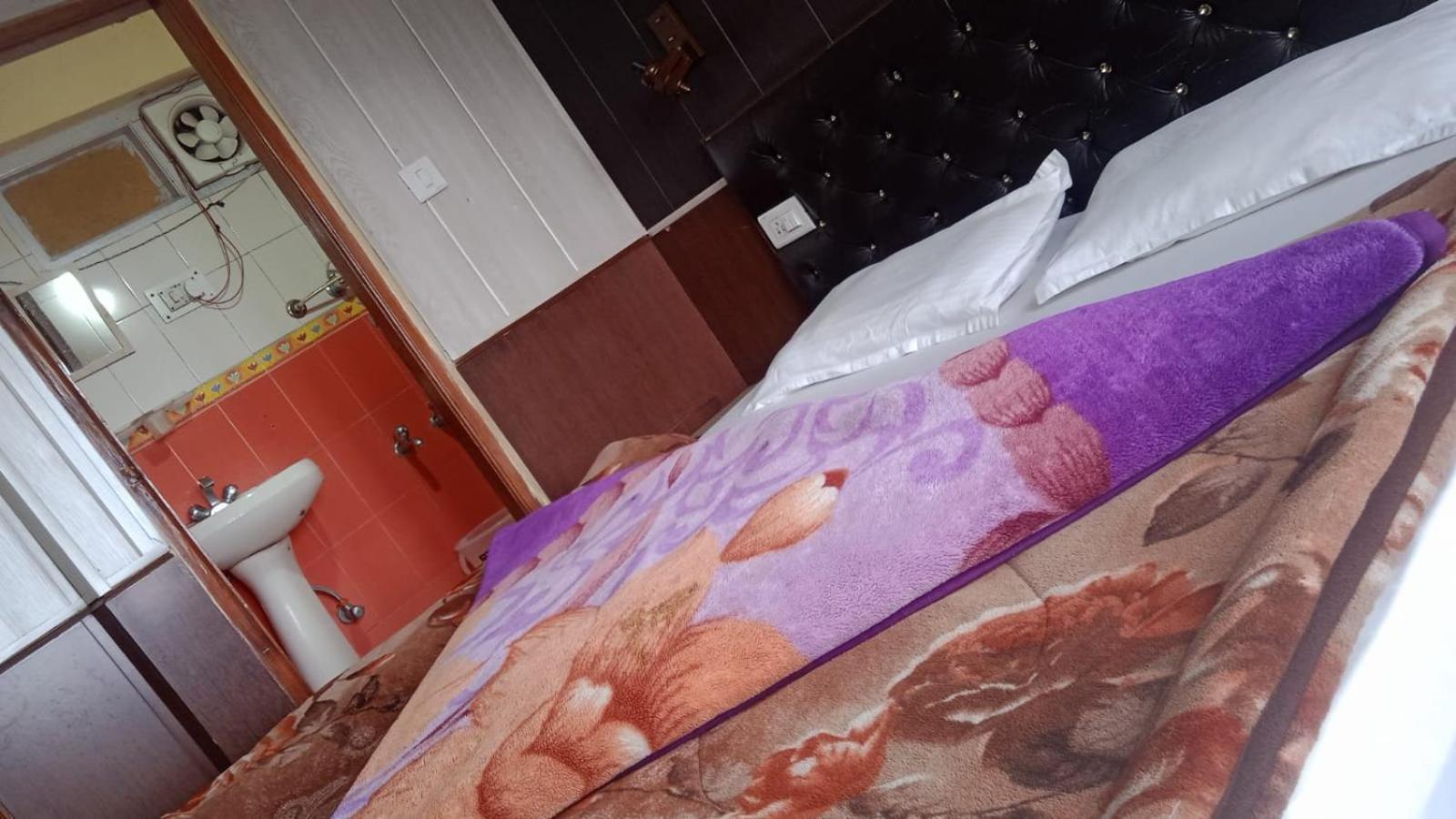 Harbans Hotel Shimla