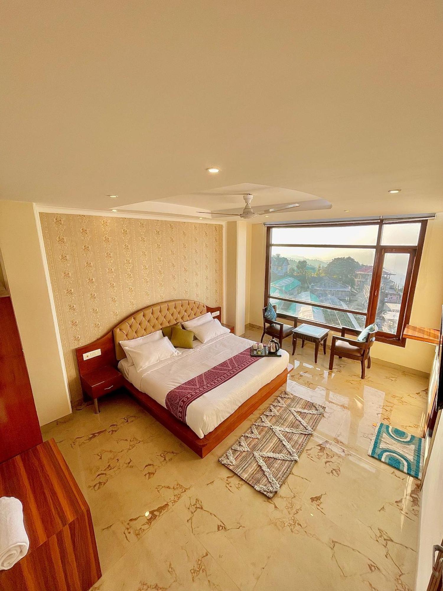 Hotel The Waypoint Shimla