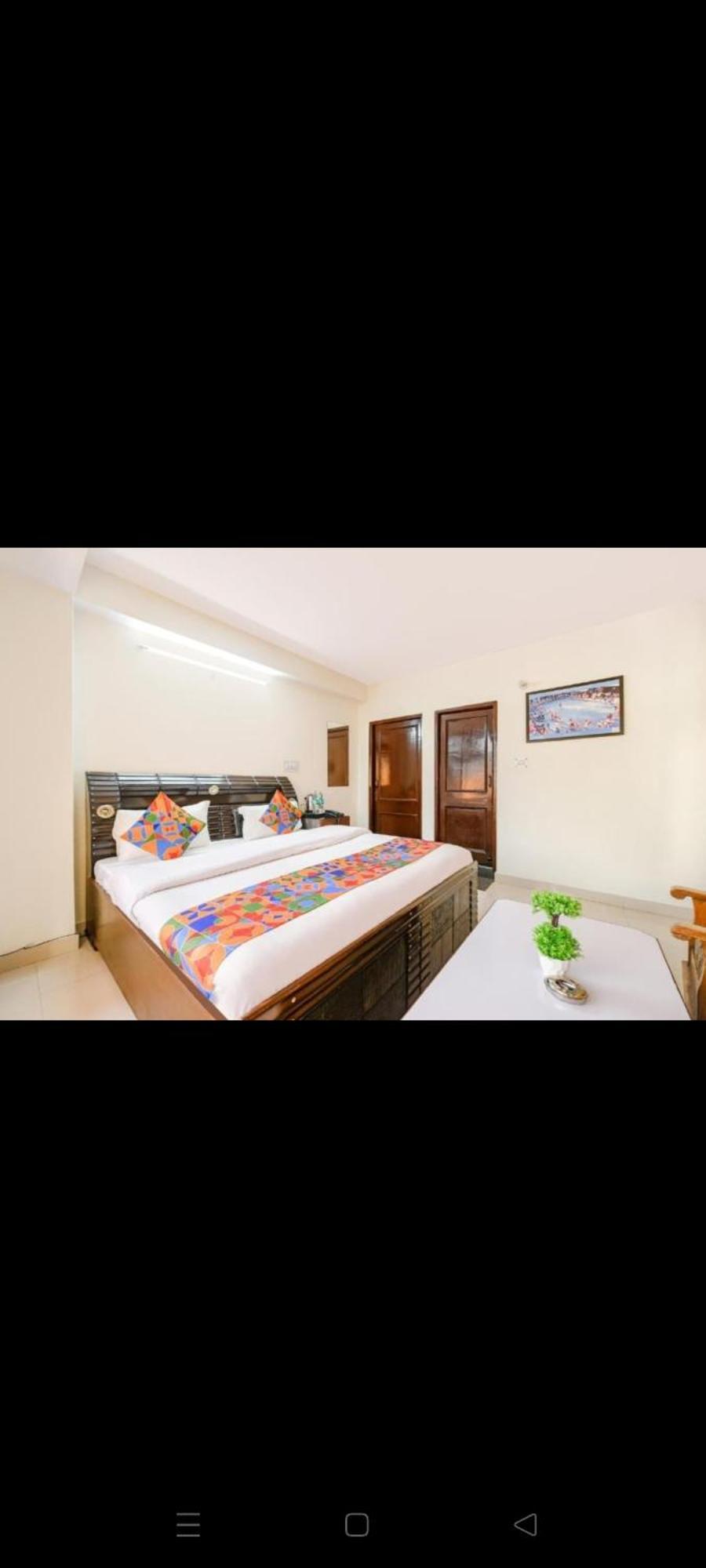 Rudra Hotel