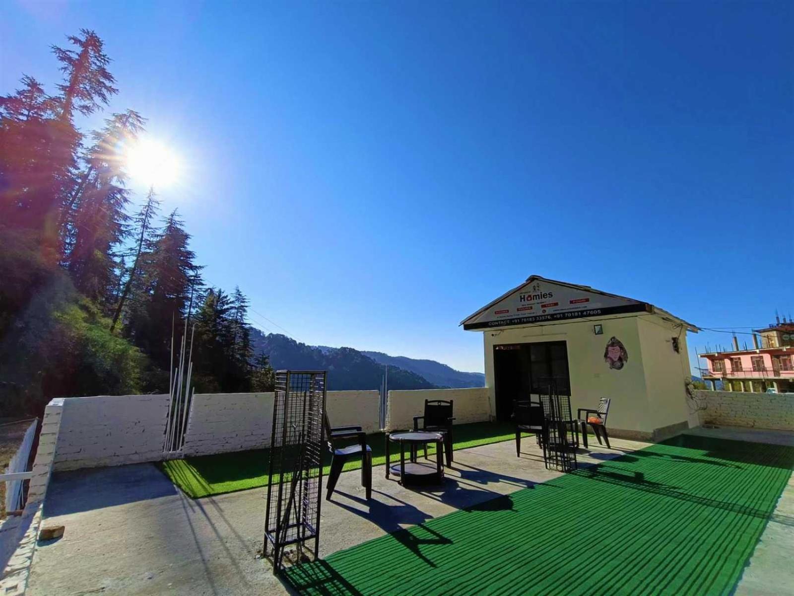 Hotel O New Shushant Regency 4*