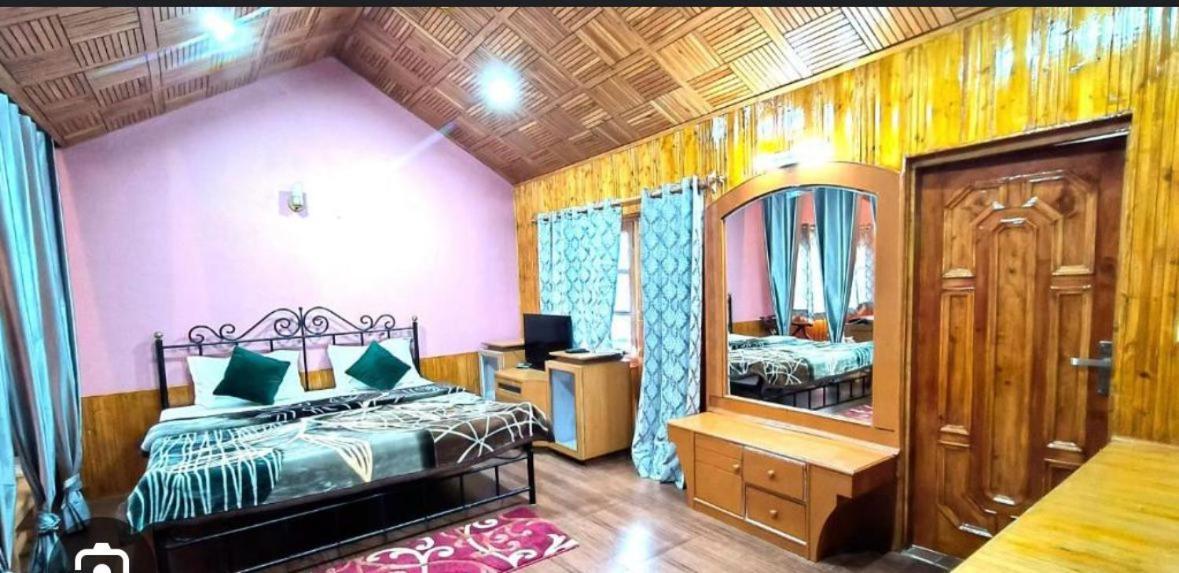Bed & Breakfast Maha Maya Near Kali Bari Temple
