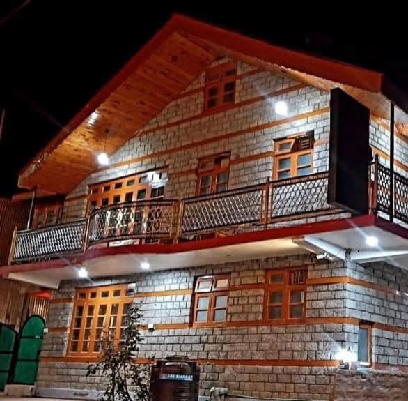 Maha Maya Near Kali Bari Temple Bed & Breakfast *