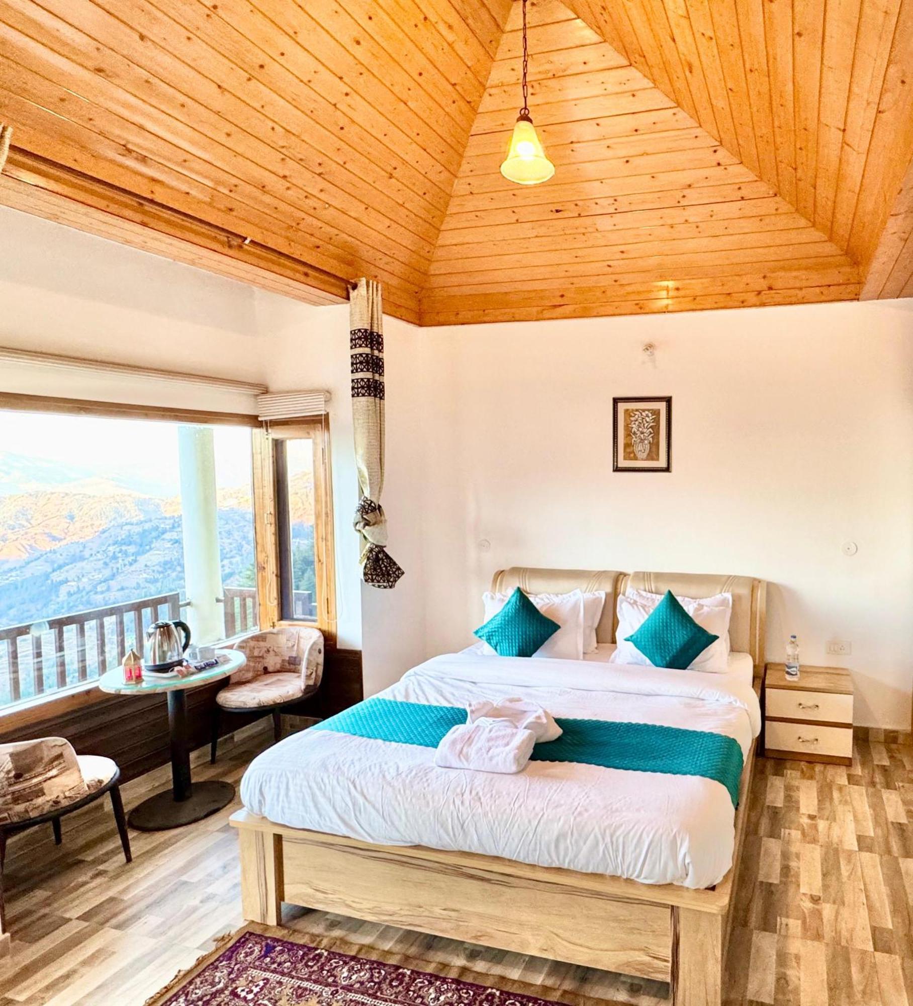 The Countryside Retreat I Vacations I Conference I Mice I Family Events I Open Air Terrace I Sky Bonfire I Kufri By Exotic 3* Shimla