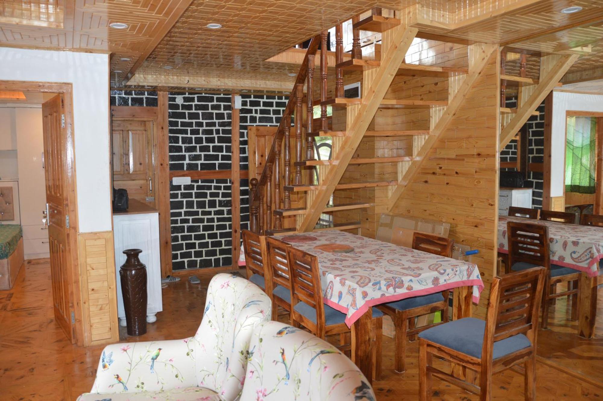 The Banoak Homes Mashobra Homestay