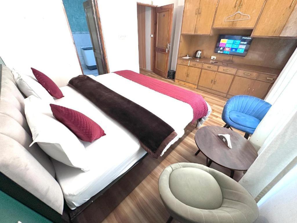 Himalayan Roots Bed & Breakfast *