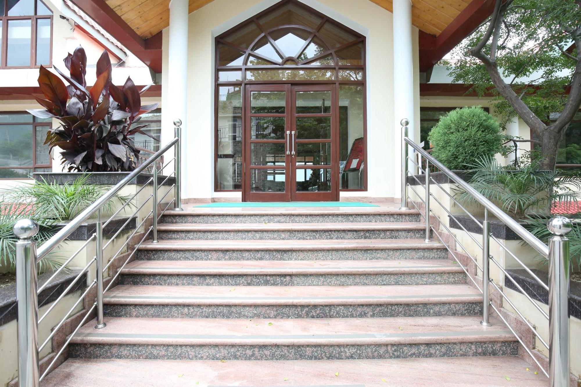 Manla Homes Hotel 2*