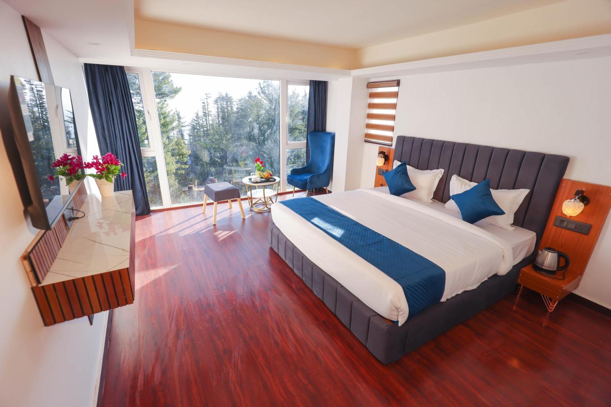 White Castle 4* Shimla