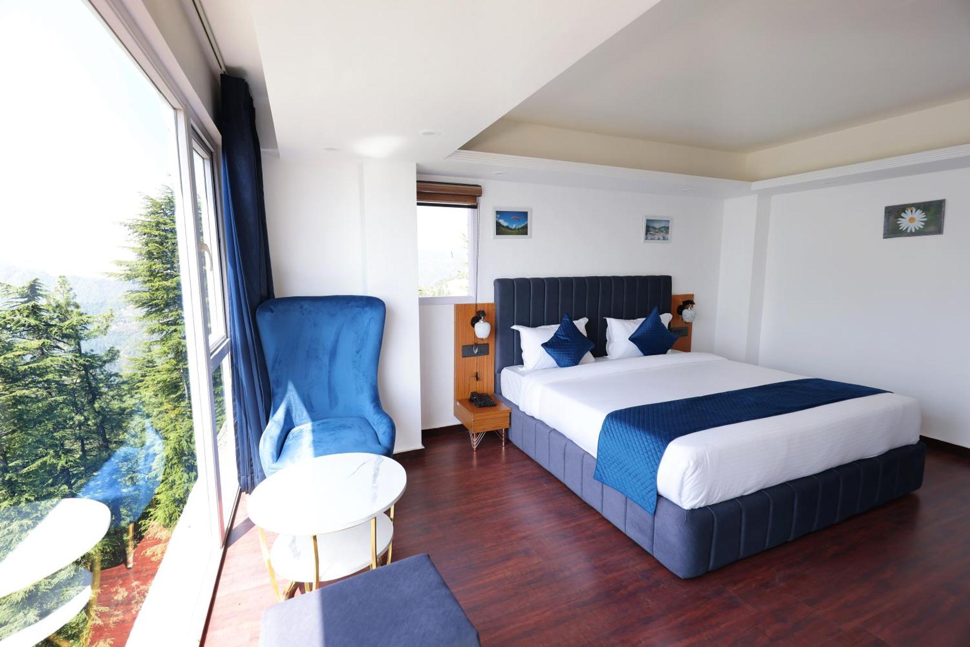 White Castle Hotel 4*
