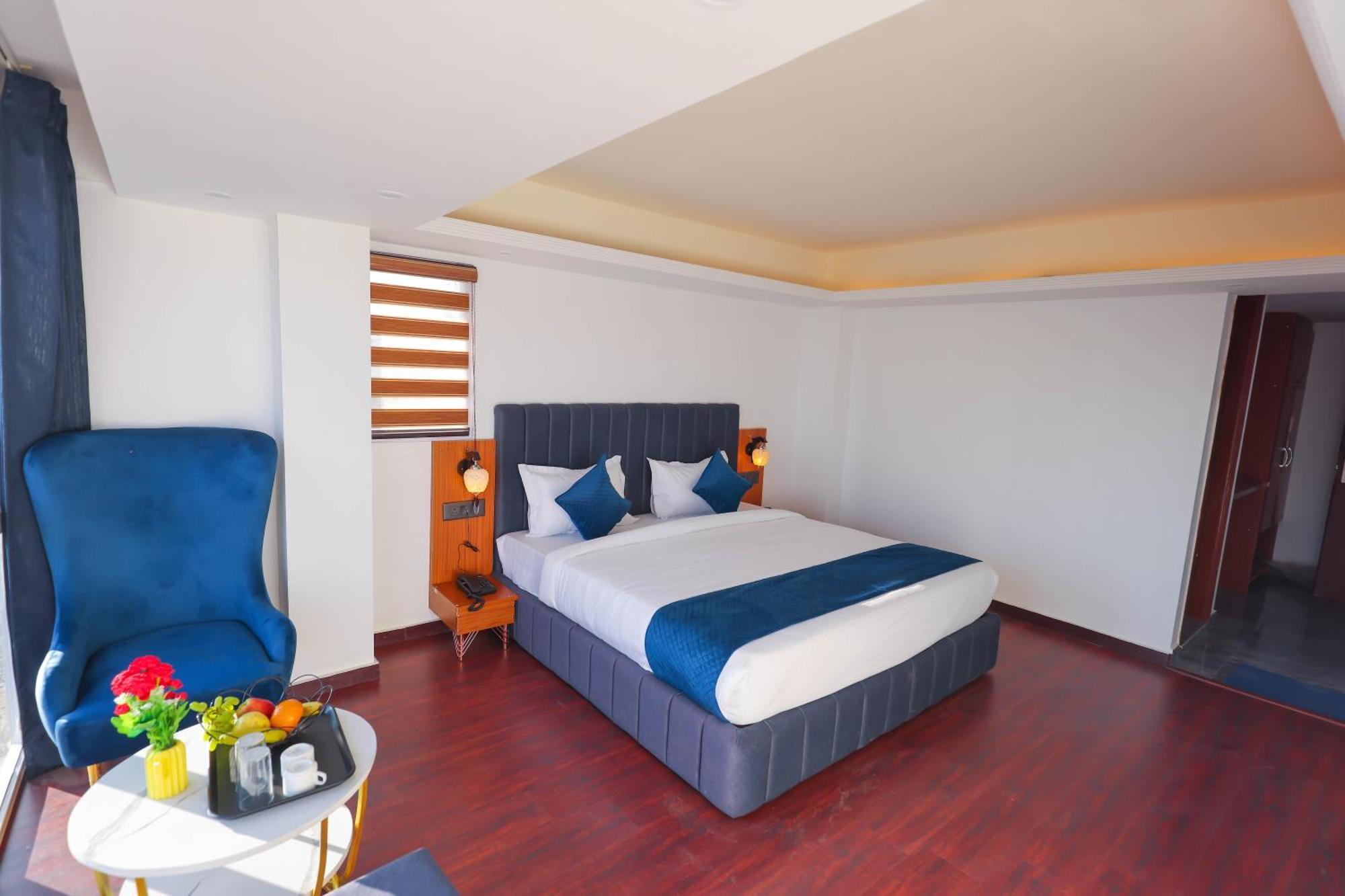 White Castle Hotel 4*