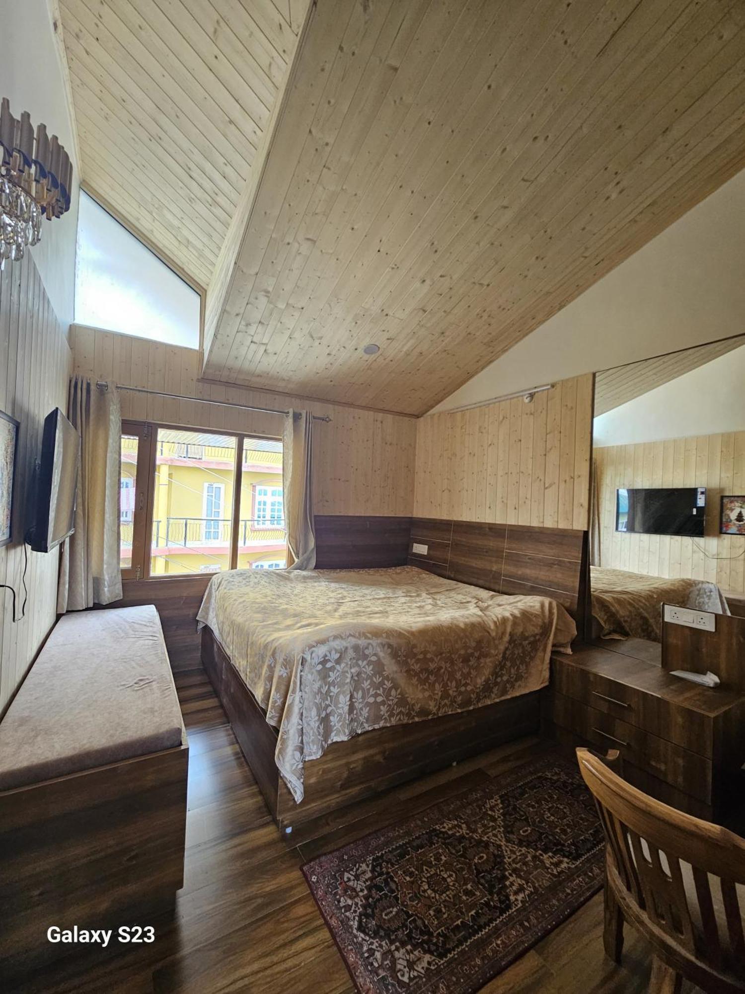 Devloke Retreat *