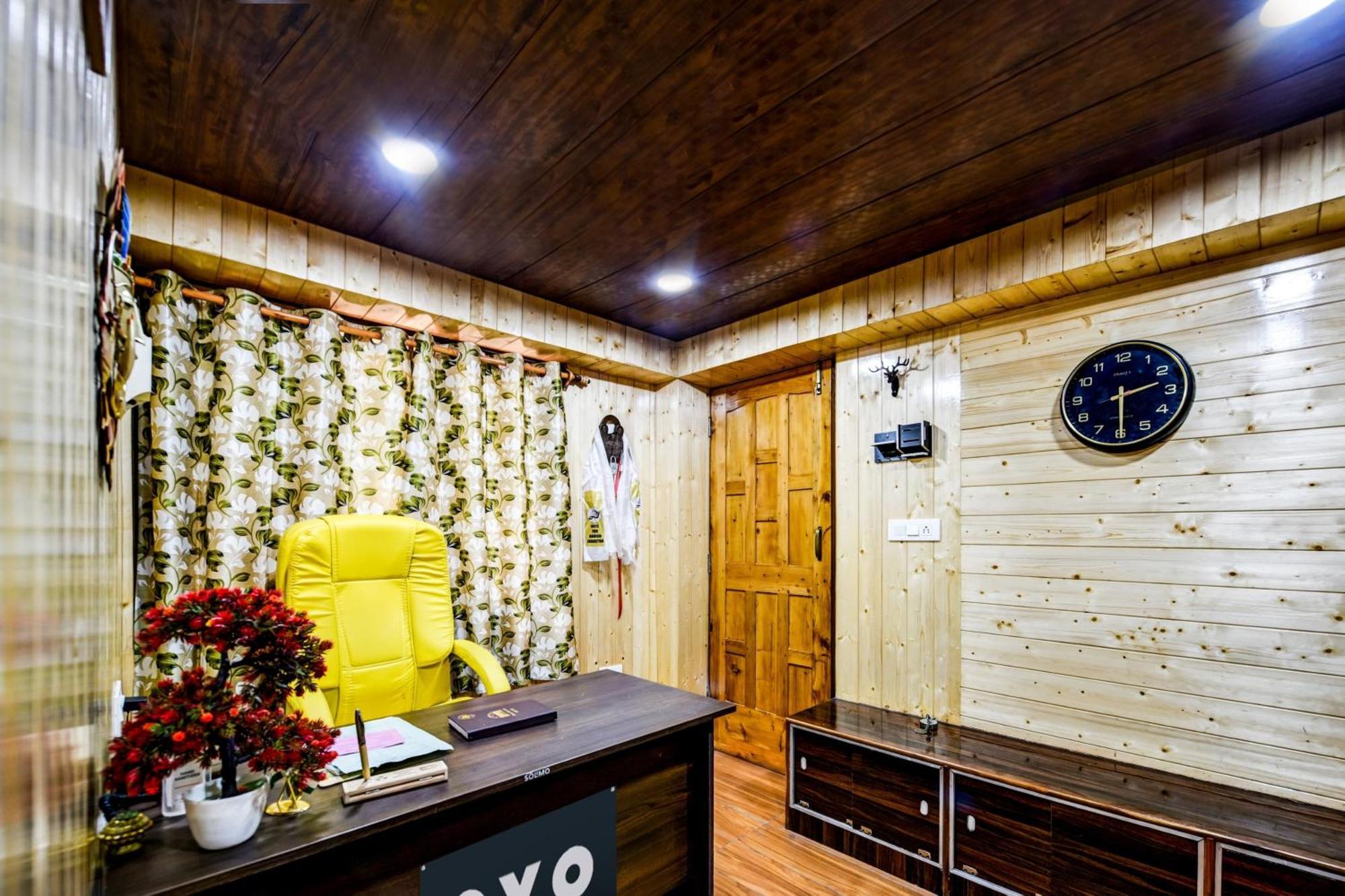 Hotel O Kanlog Near Isbt Shimla Formerly Pine View Homestay 4* Shimla